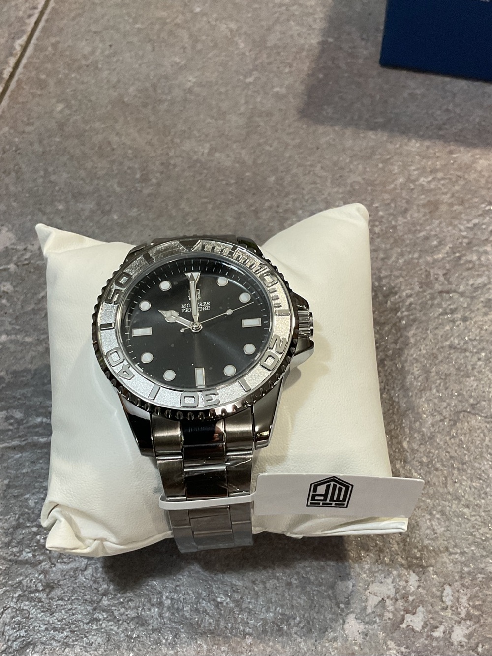 Audemars Piguet Black and Silver Stainless Steel Men's Watch - Picture 2 of 5